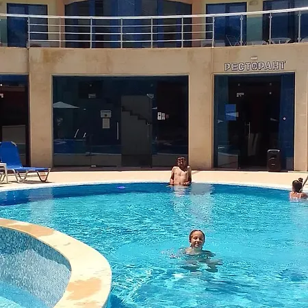 Studio At Aquamarine Complex South Beach Obzor, Private Appartment דירה אובזור